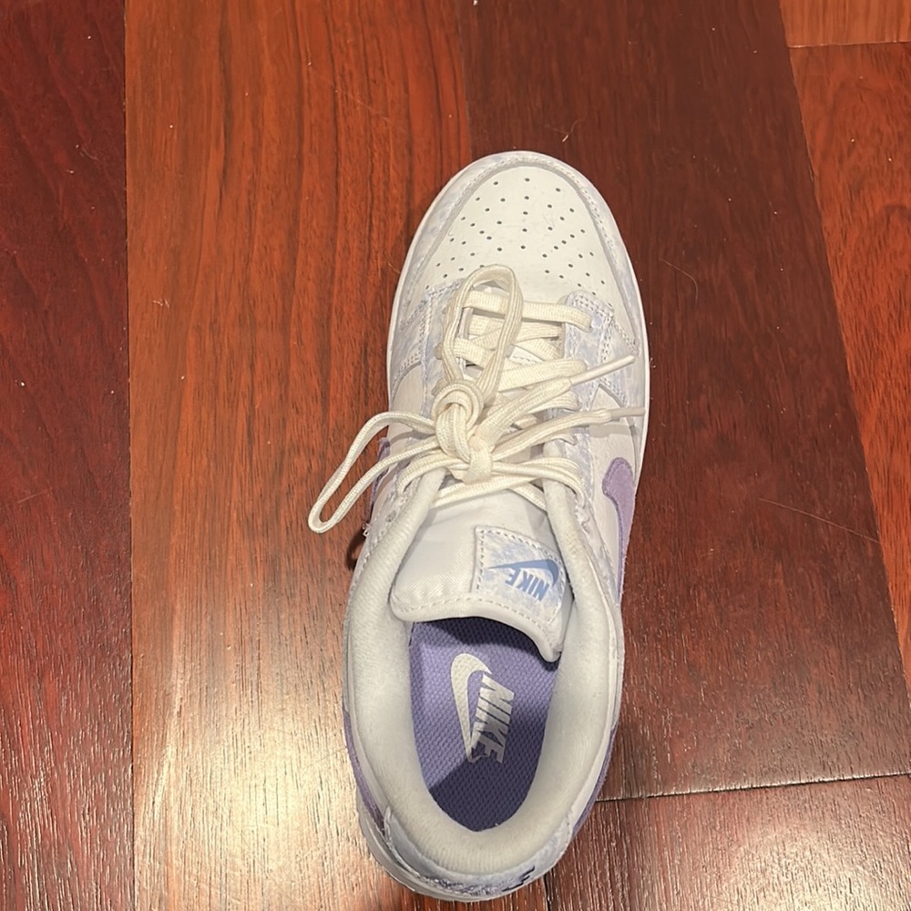 Nike Dunk Low’s OG Purple Pulse shoes - Picture 5 of 9